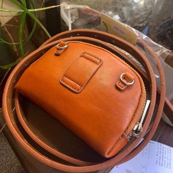 ⛔️SOLD/Auth.Most wanted wooven chain Crosby/Belt - Picture 2 of 14